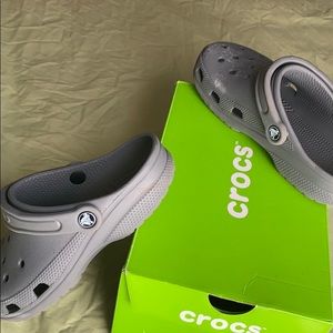 crocs